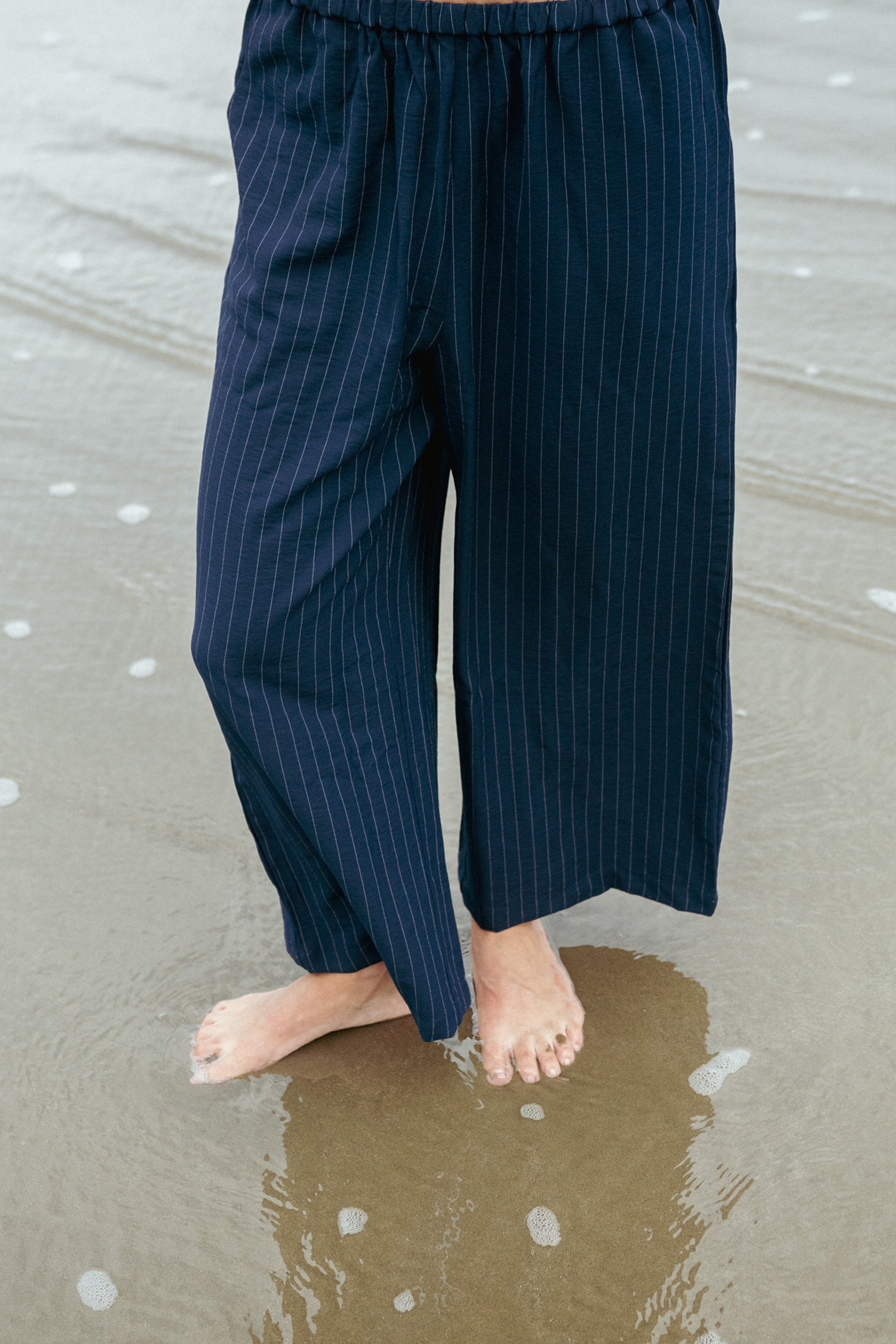 Calça Unissex Listrada Azul Marinho